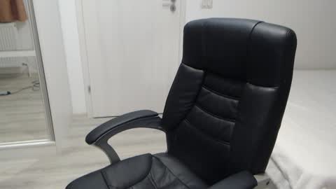 Juliet online show from 10-08-25, 04:26