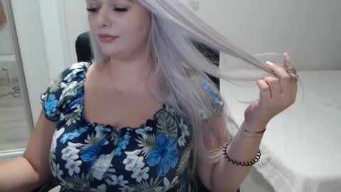 Juliet online show from 10-09-25, 04:38