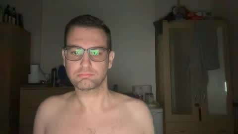 blue_eyes_85 online show from 12-22-24, 02:27