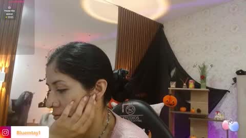 blue_tay1 online show from 10-31-25, 11:55