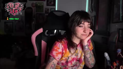 Blue online show from 10-22-25, 12:33