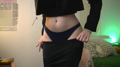 Snapshot of bluebeell chatting on 12-03-25, 05:37 bluebeell online show from 12-03-25, 05:37