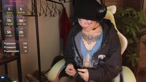 Blue online show from 12-14-24, 02:23