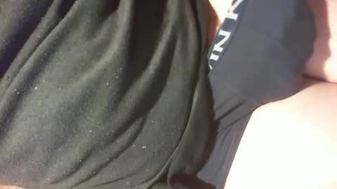 Snapshot of blueeye2308 chatting on 02-25-26, 08:51 blueeye2308 online show from 02-25-26, 08:51