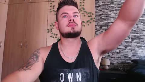 Snapshot of blueeyeboy0 chatting on 10-09-25, 07:17 blueeyeboy0 online show from 10-09-25, 07:17