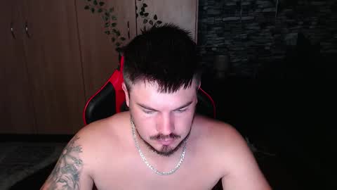 Snapshot of blueeyeboy0 chatting on 11-24-25, 06:40 blueeyeboy0 online show from 11-24-25, 06:40