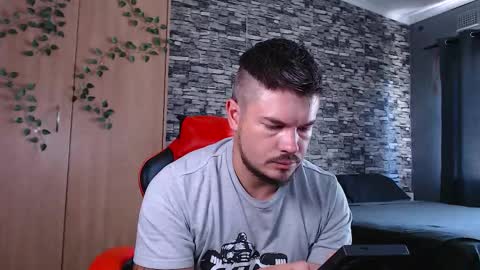 blueeyeboy0 online show from 03-02-26, 09:38