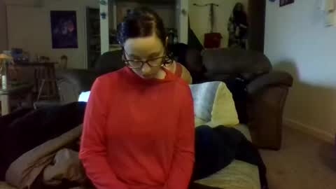 Snapshot of blueeyedbeauty1995 chatting on 12-14-25, 11:09 Blueeyedbeauty online show from 12-14-25, 11:09