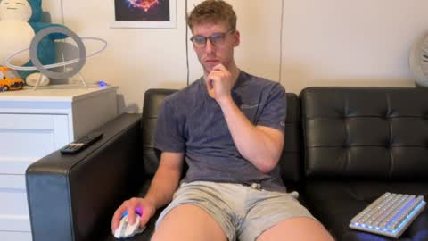 blueeyedtallguy online show from 01-12-25, 01:42