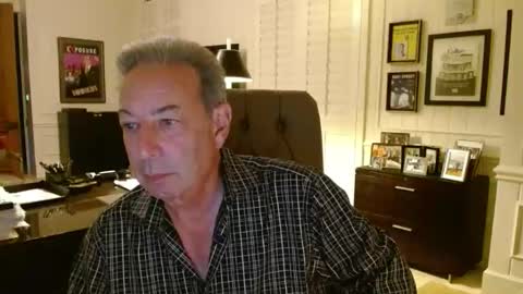 Snapshot of blueisles chatting on 11-12-25, 11:47 blueisles online show from 11-12-25, 11:47