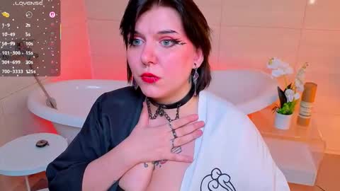 Hi my name is Lunaray online show from 11-18-25, 10:09