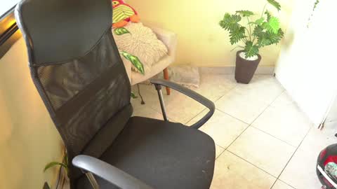 FLORAA online show from 01-07-25, 10:43