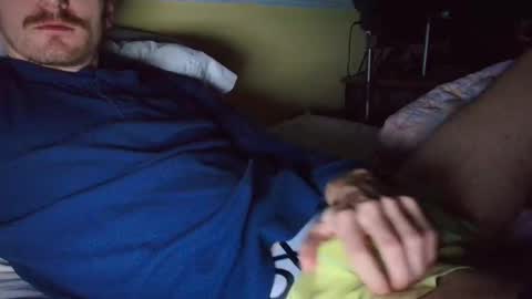 Snapshot of bluezed4 chatting on 10-29-25, 06:48 blue online show from 10-29-25, 06:48