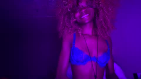 bluhaze951342 online show from 11-20-25, 04:01