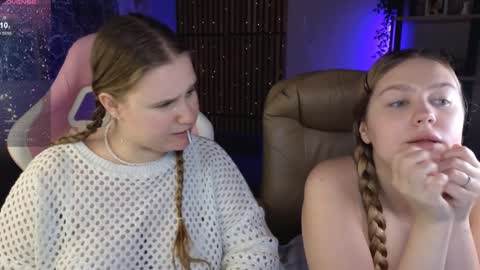 Snapshot of blush_ellie chatting on 12-14-24, 03:15 Ellie3 online show from 12-14-24, 03:15