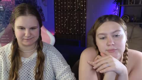 Snapshot of blush_ellie chatting on 12-14-24, 06:20 Ellie3 online show from 12-14-24, 06:20