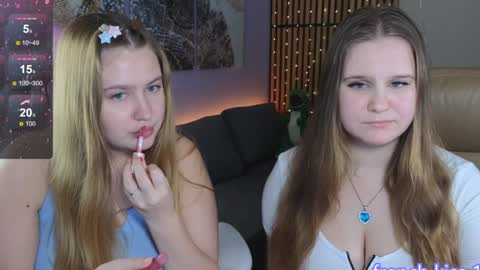 Snapshot of blush_ellie chatting on 12-15-24, 06:26 Ellie3 online show from 12-15-24, 06:26