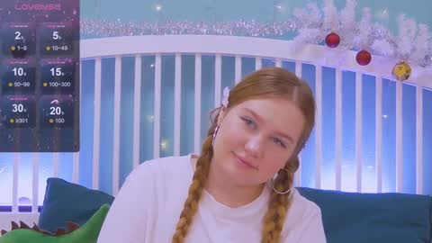 Snapshot of blush_ellie chatting on 01-05-25, 04:48 Ellie3 online show from 01-05-25, 04:48