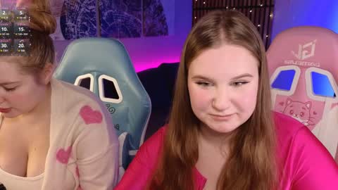 Snapshot of blush_ellie chatting on 01-24-25, 02:30 Ellie3 online show from 01-24-25, 02:30