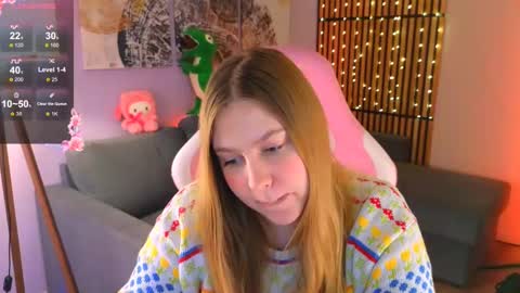 Snapshot of blush_ellie chatting on 03-05-25, 03:07 Ellie3 online show from 03-05-25, 03:07