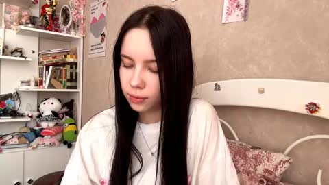Milou online show from 09-17-25, 10:39