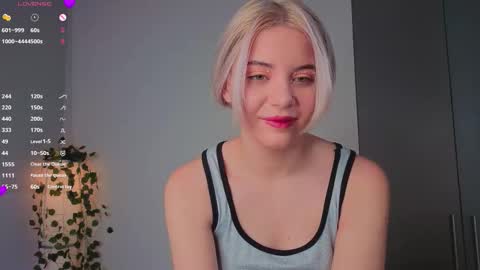 Chloe online show from 11-01-25, 07:43