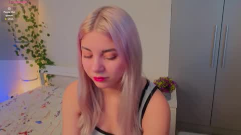 Chloe online show from 11-07-25, 06:24