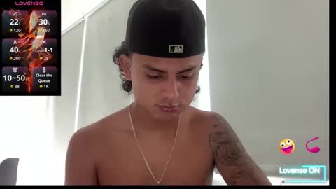 Snapshot of bob_pettersonn chatting on 10-22-25, 01:11 Bob INDEPENDENT MODEL online show from 10-22-25, 01:11