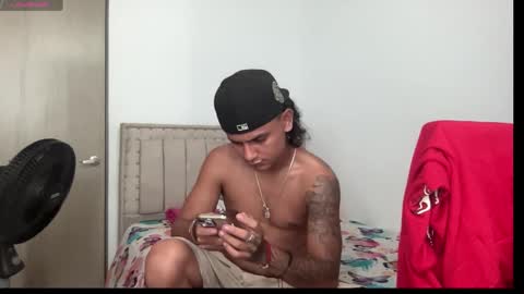 Snapshot of bob_pettersonn chatting on 10-28-25, 04:53 Bob INDEPENDENT MODEL online show from 10-28-25, 04:53