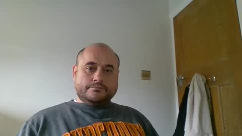 Snapshot of bobabator chatting on 10-17-25, 12:08 bobabator online show from 10-17-25, 12:08