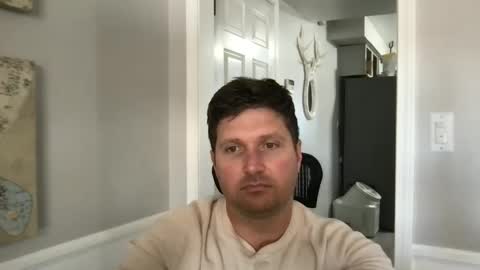 bobbylightfoot3 online show from 02-08-25, 09:36