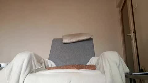 Snapshot of bobbytoyyboy chatting on 12-08-24, 08:51 bobbytoyyboy online show from 12-08-24, 08:51