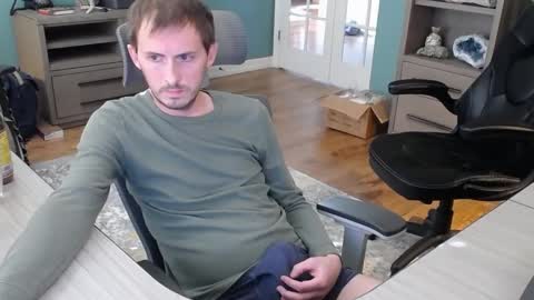 Snapshot of bobtb408 chatting on 02-19-25, 08:31 JoeGuyCO online show from 02-19-25, 08:31