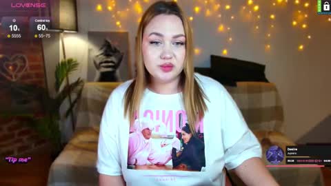 Snapshot of bodylina chatting on 02-14-25, 10:36 Lina online show from 02-14-25, 10:36