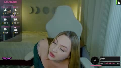 Snapshot of bodylina chatting on 09-24-25, 06:33 Lina online show from 09-24-25, 06:33