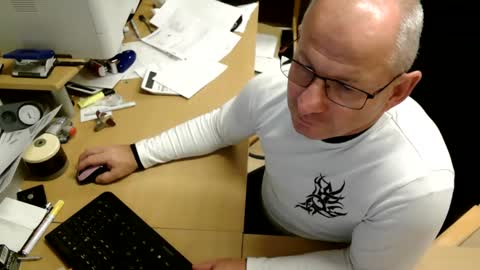 bodymen1 online show from 11-19-25, 07:36