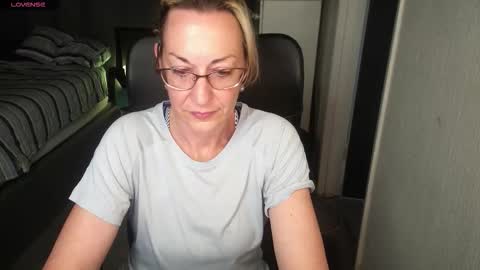 Ningifun couple online show from 09-20-25, 03:46