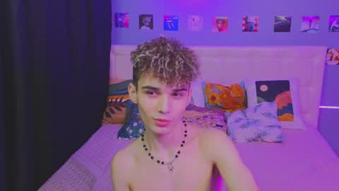 ALEXPVT IS OPEN online show from 02-01-25, 01:02