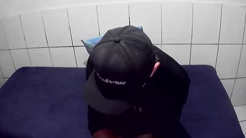 Cesar Augusto Pierdona online show from 12-18-25, 09:21