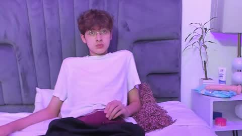 Boleyn online show from 02-10-25, 12:08