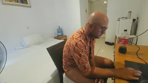 bombastic4 online show from 09-16-25, 08:59