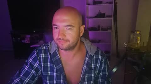 bombastic4 online show from 11-13-25, 08:46