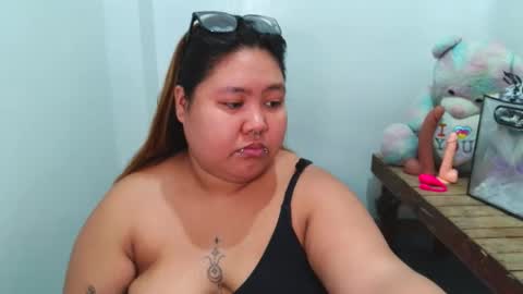 Snapshot of bombastic_darla chatting on 02-19-26, 07:59 bombastic_darla online show from 02-19-26, 07:59