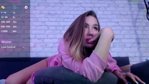 Aria online show from 02-05-25, 03:13