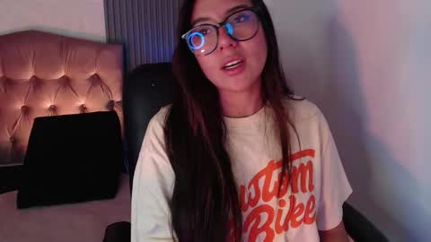 bonnali_lune online show from 11-01-25, 10:23