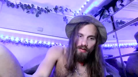 Bonnie and Clyde online show from 11-19-25, 08:42