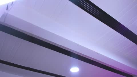 becky online show from 10-31-25, 09:05