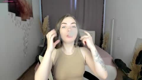 bonnie_day online show from 10-05-25, 07:17