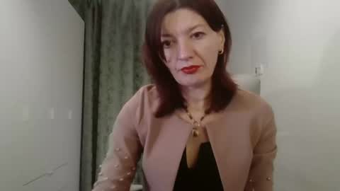 Milena online show from 02-11-26, 06:57