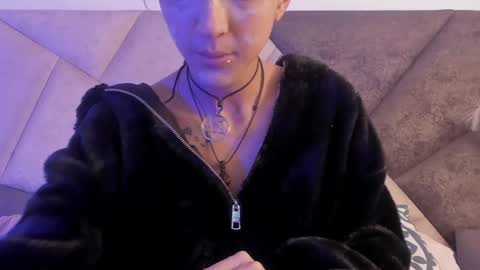   online show from 03-05-25, 11:38